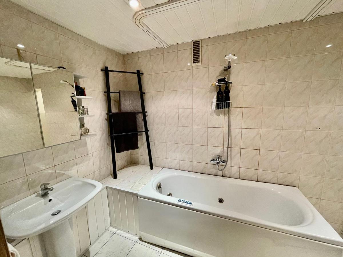 Cosy Teika Apartment Riga Bagian luar foto